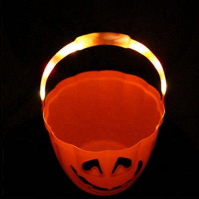 2021 Kanlong Wholesale Portable Large Plastic Bucket Led Flash Tote Light Pumpkin Candy Barrels